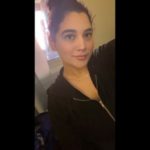 Meet your Posher, Aracely